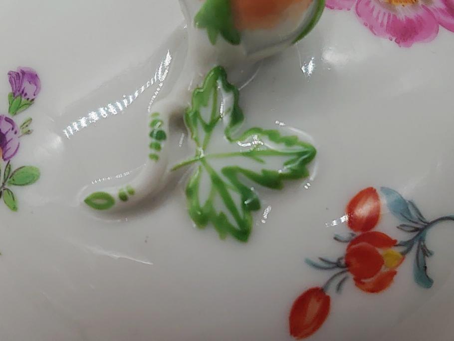 ドイツ　マイセン　Meissen　ベーシックフラワー　三つ花　優雅で華やかなシュガーポット(蓋物、西洋陶磁器)(R-061784)