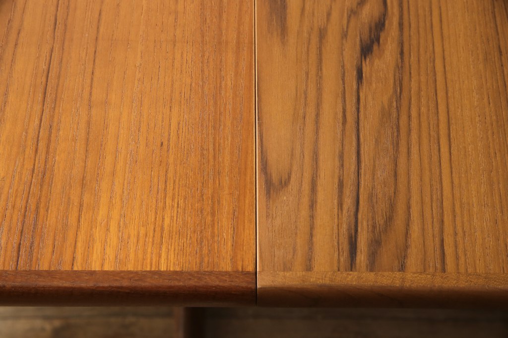 デンマークビンテージ　チーク材　ナチュラルスタイルの空間づくりにおすすめのダイニングテーブル(エクステンションテーブル、北欧)(R-057964)