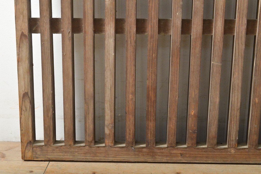 アンティーク建具　和風・和モダンな住宅におすすめ　荒格子窓2枚セット(格子戸、引き戸)(R-056195)