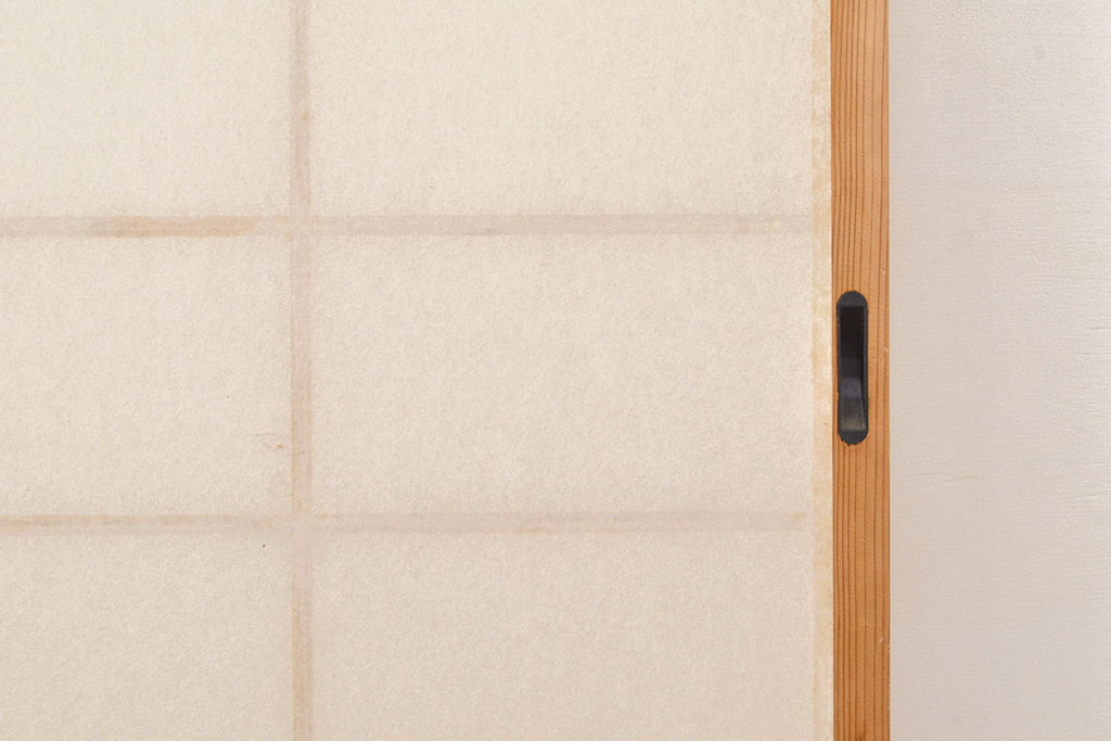 ヴィンテージ建具　和製ビンテージ　明るい木肌が和やかな雰囲気を生み出すシンプルな障子戸4枚セット(引き戸、建具)(R-051503)