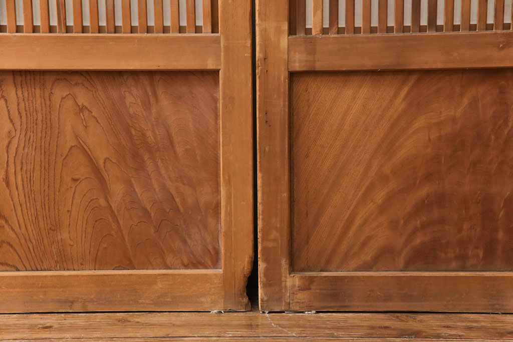 アンティーク建具　腰板ケヤキ材　落ち着いた和を醸し出す裏障子付き格子戸4枚セット(引き戸、障子戸)(R-051445)