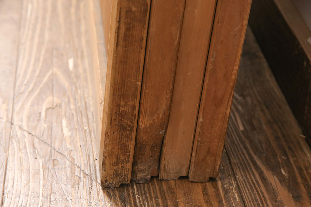 アンティーク建具　腰板ケヤキ材　落ち着いた和を醸し出す裏障子付き格子戸4枚セット(引き戸、障子戸)(R-051445)