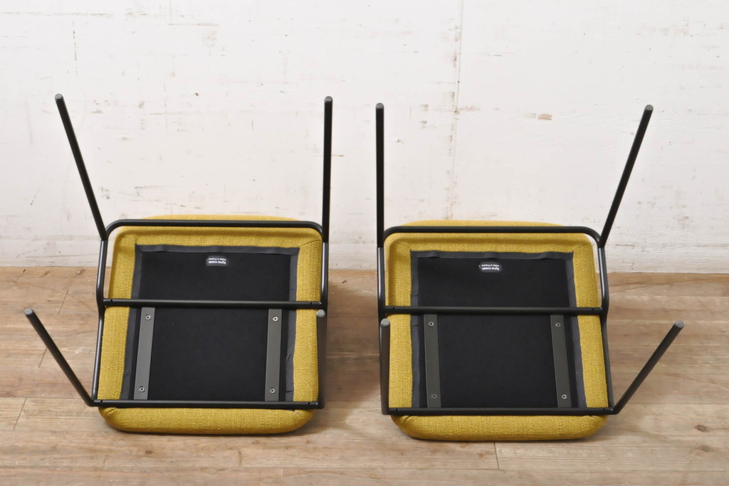 中古　極美品　リーン・ロゼ(ligne roset)　ロゼタダオ(ROSETTADAO)　クラシックなデザインと丸みのあるフォルムが優しい印象のダイニングチェア2脚セット(リーンロゼ、椅子、イス、バラ売り可能)(定価2脚で約21万円)(R-068133)