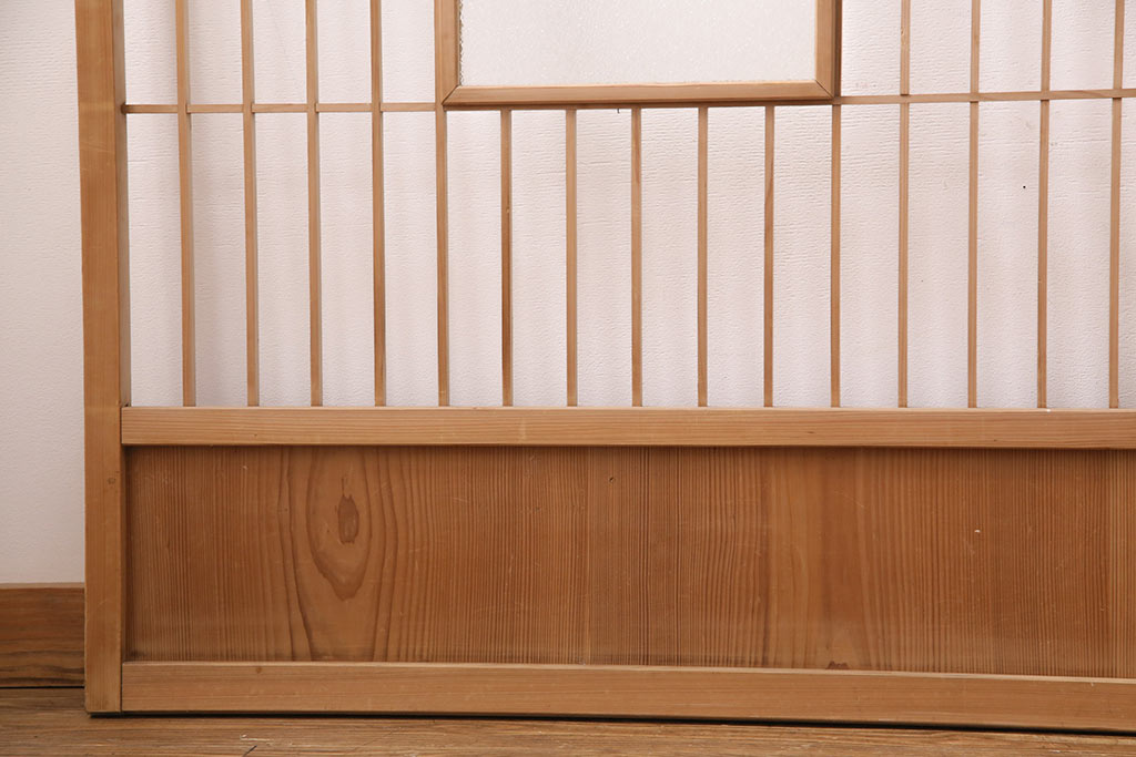 アンティーク建具　昭和初期　ダイヤガラス　素朴な木の風合いが味わい深い縦額入り障子戸4枚セット(引き戸、建具)(R-049520)
