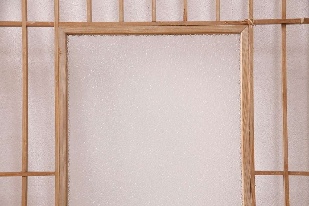 アンティーク建具　昭和初期　ダイヤガラス　素朴な木の風合いが味わい深い縦額入り障子戸4枚セット(引き戸、建具)(R-049520)