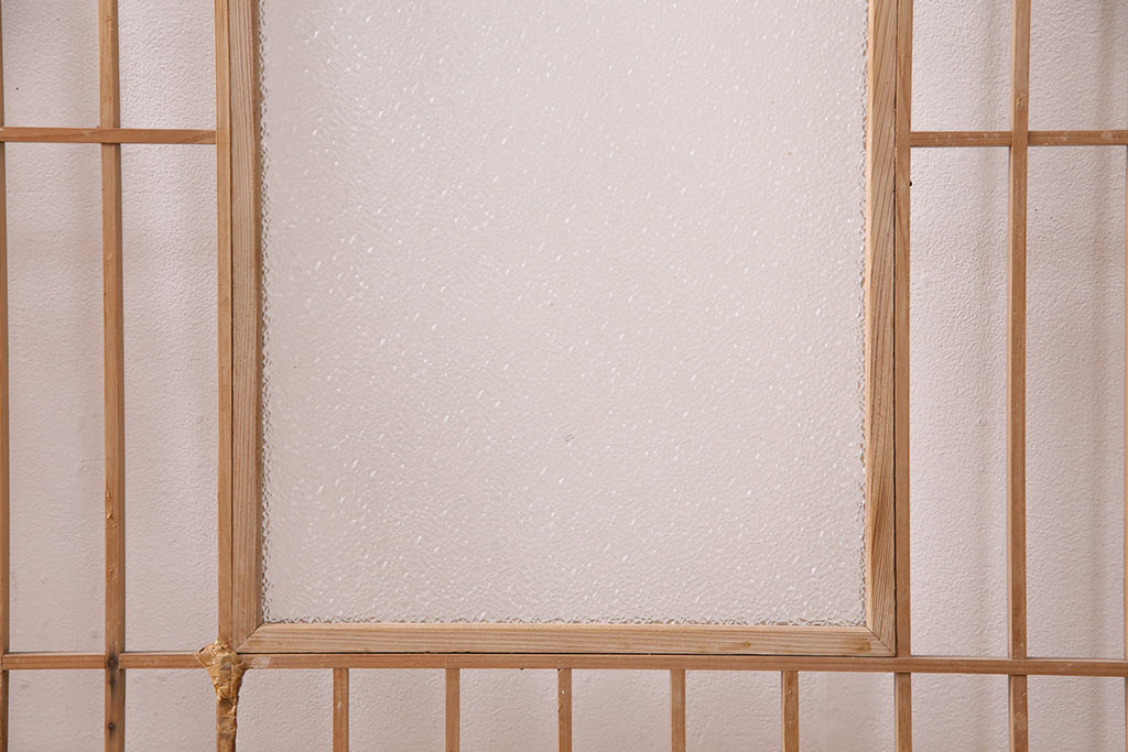 アンティーク建具　昭和初期　ダイヤガラス　素朴な木の風合いが味わい深い縦額入り障子戸4枚セット(引き戸、建具)(R-049520)