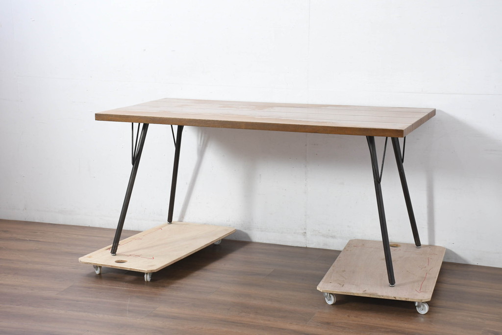 中古　Journal Standard Furniture(ジャーナルスタンダードファニチャー)　インダストリアルデザインがおしゃれなSens(サンク)ダイニングテーブル(4人掛け、食卓、作業台)(定価約91000円)(R-082123)