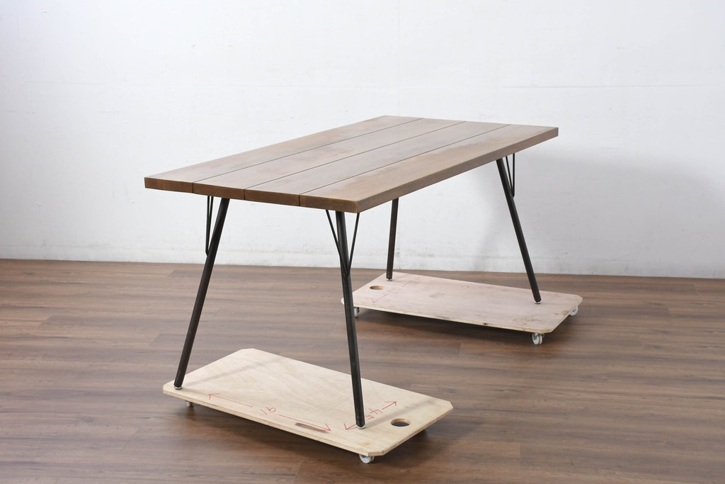中古　Journal Standard Furniture(ジャーナルスタンダードファニチャー)　インダストリアルデザインがおしゃれなSens(サンク)ダイニングテーブル(4人掛け、食卓、作業台)(定価約91000円)(R-082123)