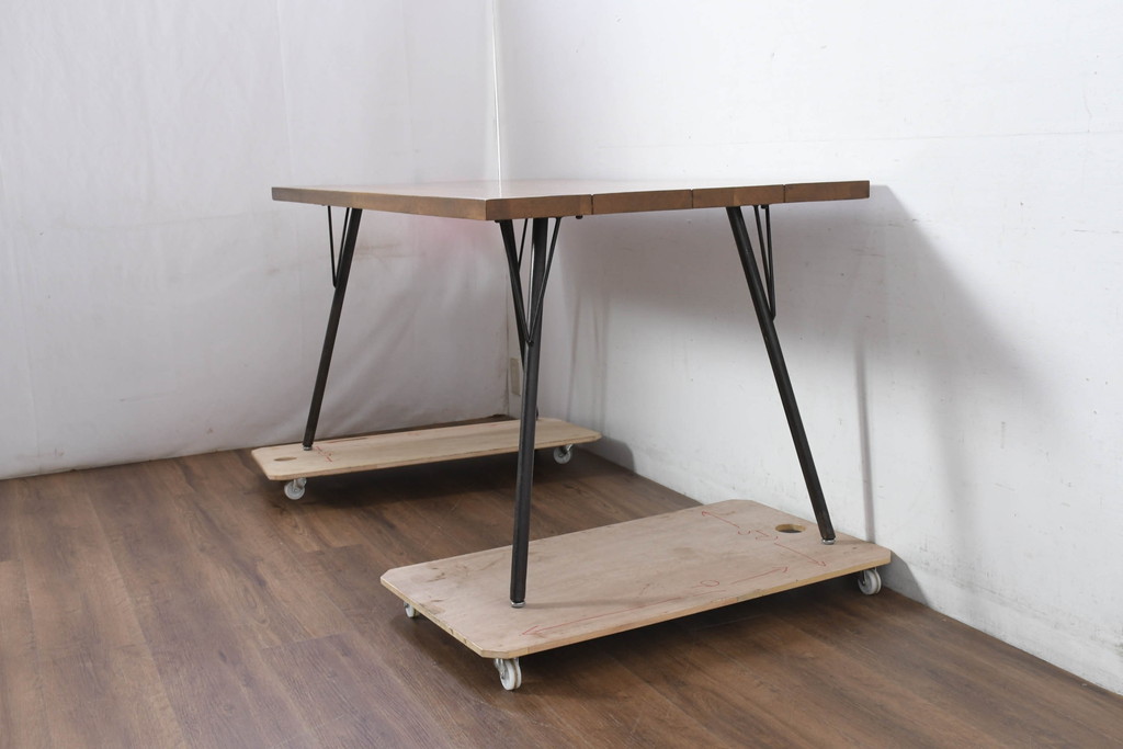 中古　Journal Standard Furniture(ジャーナルスタンダードファニチャー)　インダストリアルデザインがおしゃれなSens(サンク)ダイニングテーブル(4人掛け、食卓、作業台)(定価約91000円)(R-082123)