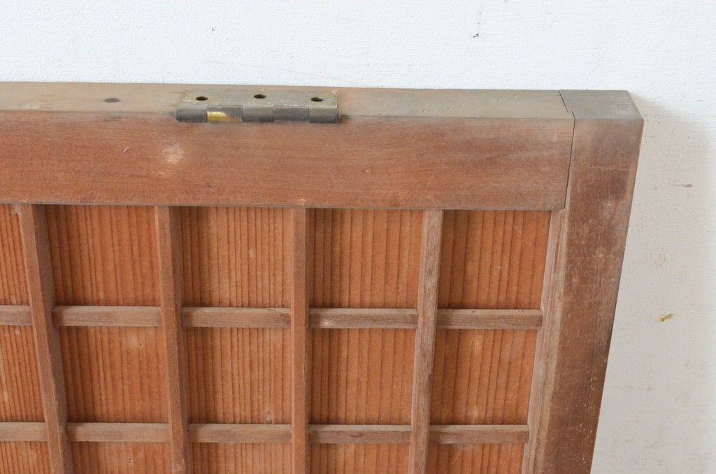 アンティーク建具　縦でも横でも使えるマス目(升目)格子の小さな扉1枚(きつね格子、狐格子、窓、木製戸)(R-065342)