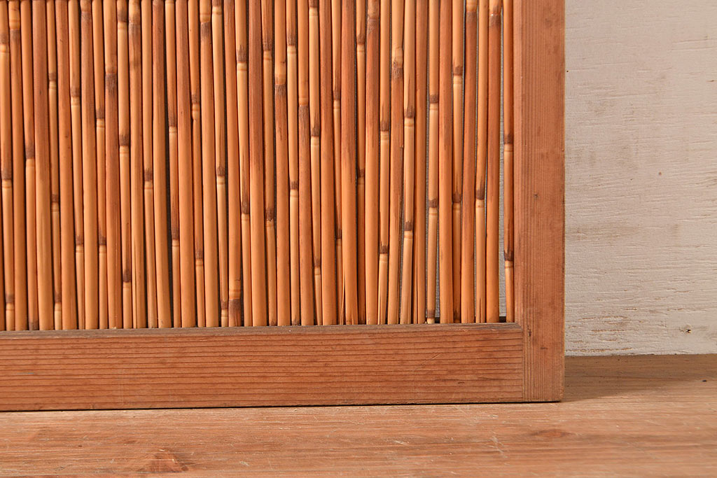 アンティーク建具　上品な透かし彫りが風情漂う御簾戸2枚セット(建具、簾戸、簀戸、葭戸、夏障子、すど、葦戸)(R-048560)