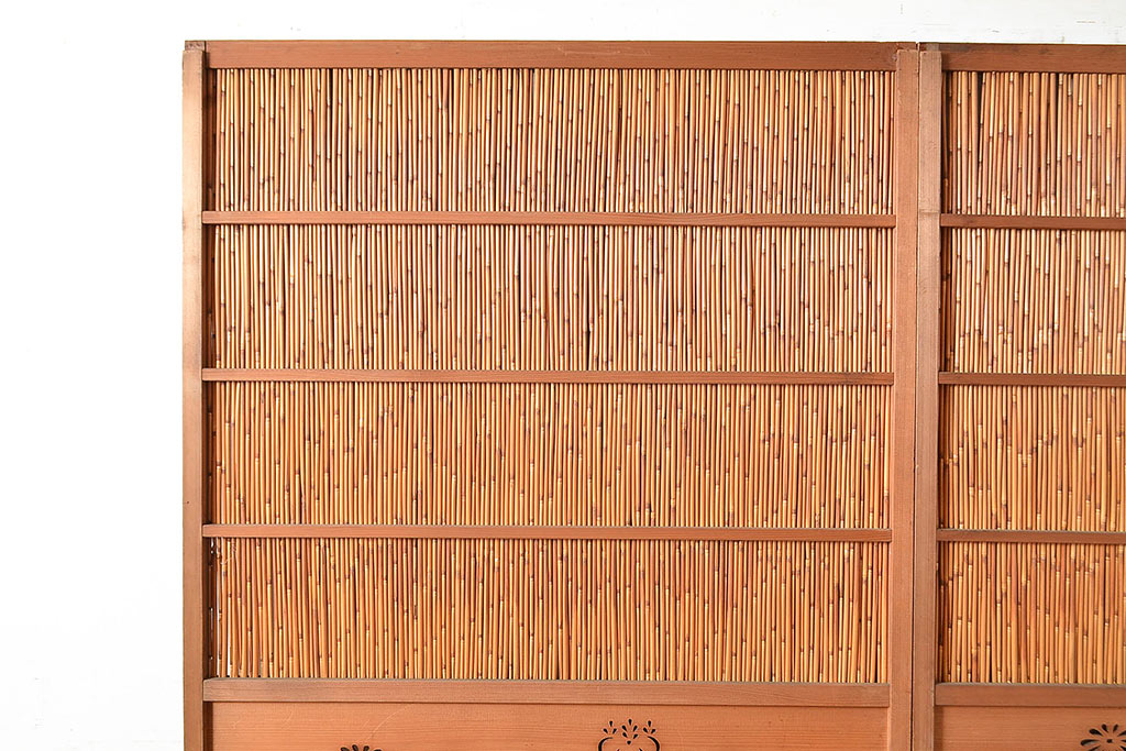 アンティーク建具　上品な透かし彫りが風情漂う御簾戸2枚セット(建具、簾戸、簀戸、葭戸、夏障子、すど、葦戸)(R-048560)