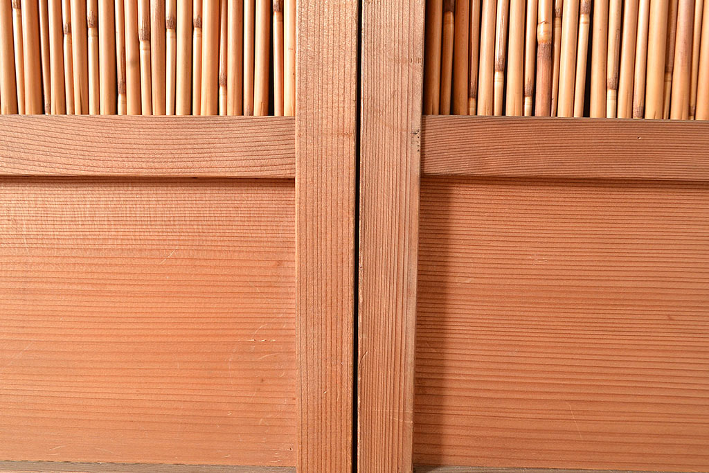 アンティーク建具　上品な透かし彫りが風情漂う御簾戸2枚セット(建具、簾戸、簀戸、葭戸、夏障子、すど、葦戸)(R-048560)