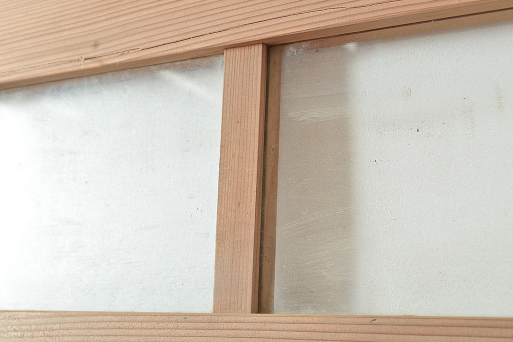 アンティーク建具　木本来の味わいが魅力的な杉材一枚板の扉(ドア、木製扉、木製ドア、建具)(R-048555)
