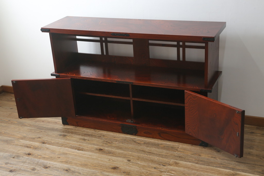 中古　美品　岩谷堂箪笥　和モダンな空間づくりにおすすめの飾り棚(陳列棚、収納棚、戸棚、茶棚)(R-081438)