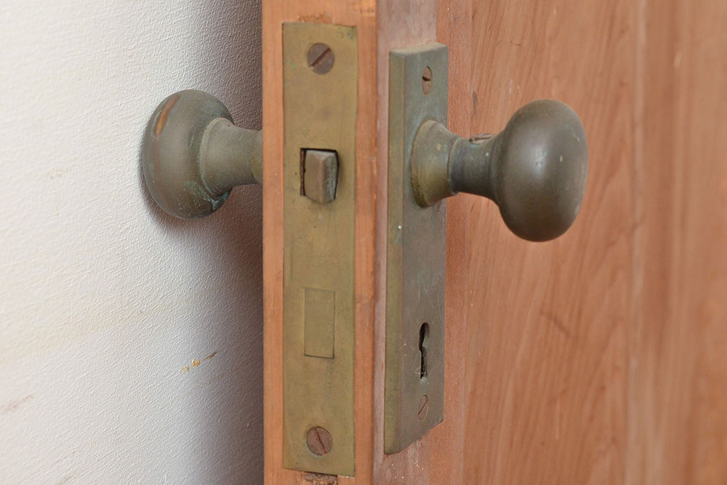 アンティーク建具　昭和中期　高級品!秋田杉一枚板と曲げ木のデザインが魅力の扉(ドア、建具)(R-048363)