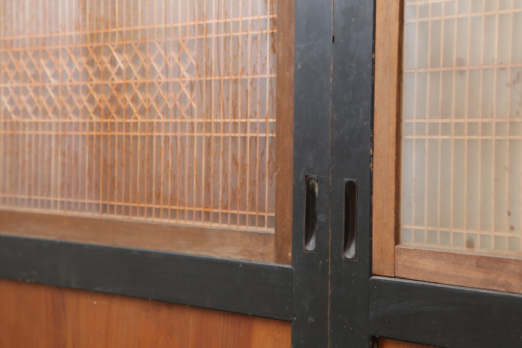 アンティーク建具　昭和初期　一枚板　上品な和の雰囲気漂う組子帯戸3枚セット(板戸、ガラス帯戸、引き戸)(R-044193)