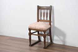 ペイント家具　淡い色合いがかわいらしいシャビーなスツール(花台)(2)