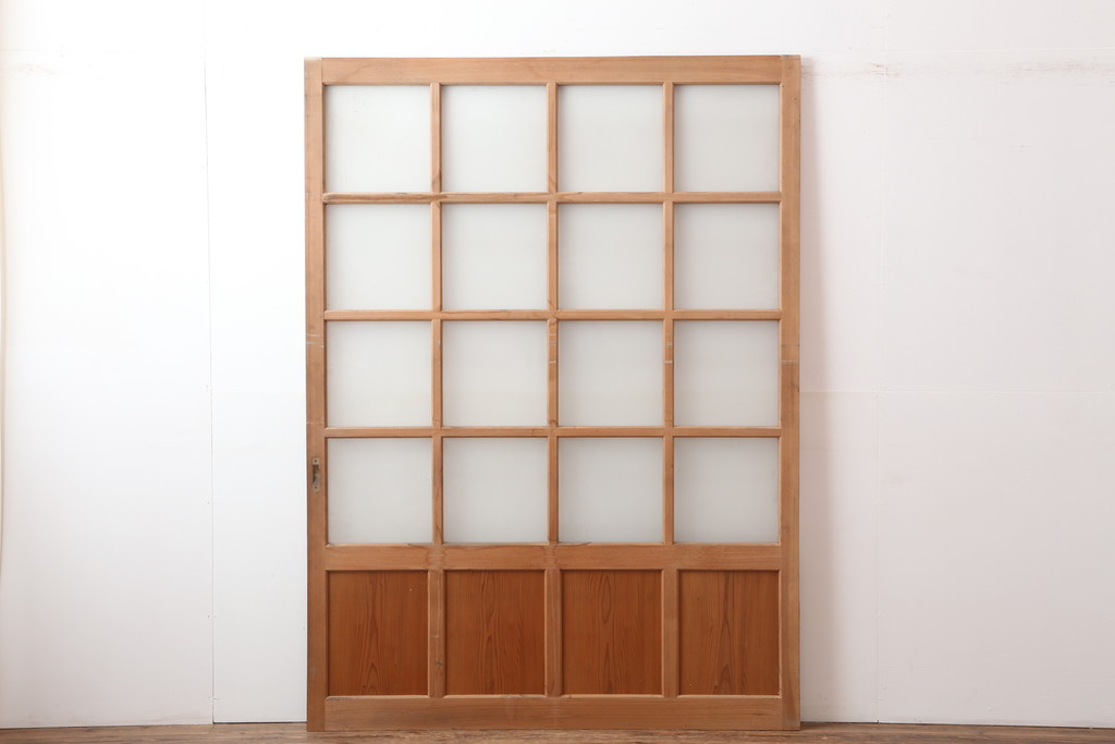 ビンテージ建具　昭和中期　幅の広いシンプルなガラス戸(引き戸)(R-044843)