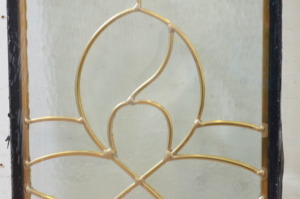 未使用品　花の滴(はなのしずく)　デットストック品のステンドグラス(建具、ドア、窓、照明、衝い立て、衝立、つい立て)(定価約7万5千円)(R-074435)
