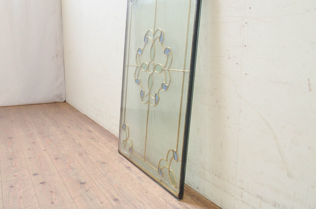 未使用品　万華鏡(まんげきょう)　デットストック品のステンドグラス(建具、ドア、窓、照明、衝い立て、衝立、つい立て)(定価約12万4千円)(R-074429)