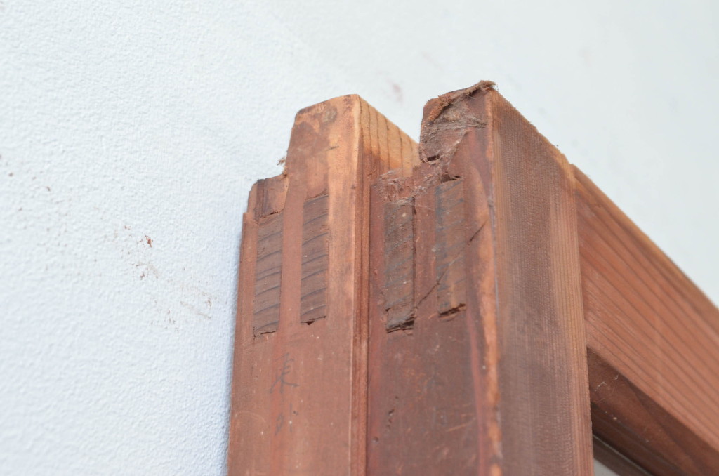 アンティーク建具　趣ある木味が魅力的なガラス戸2枚セット(引き戸)(R-076055)