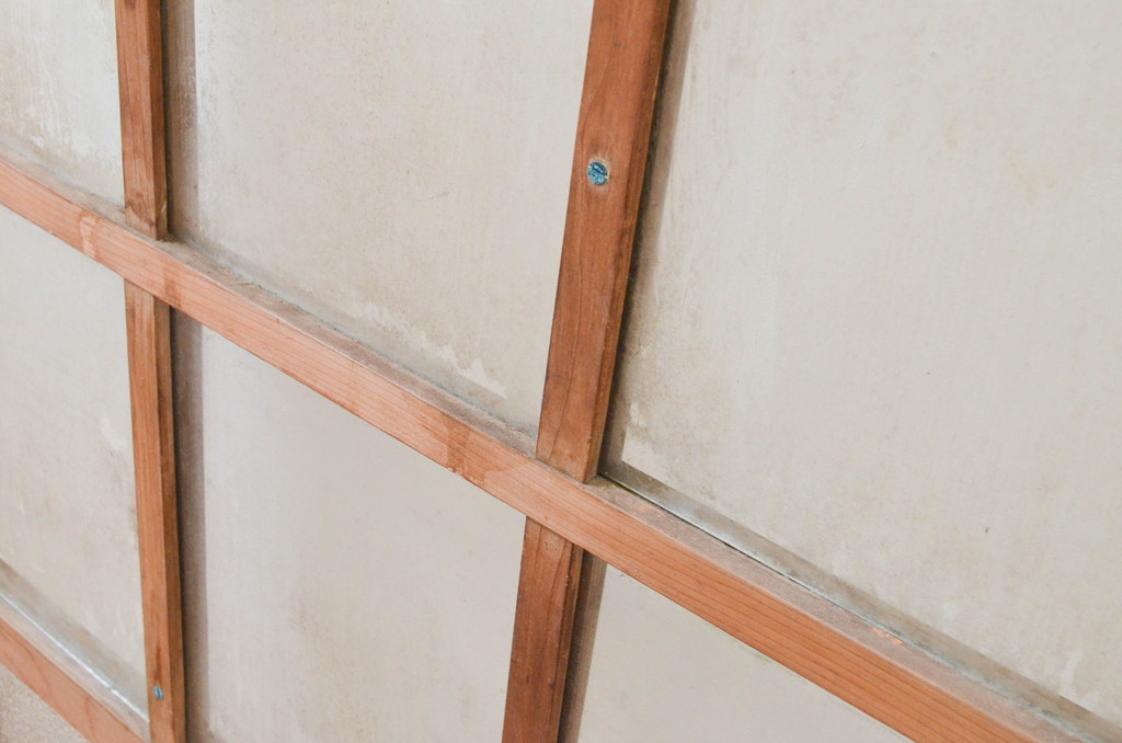 アンティーク建具　どこか懐かしい雰囲気漂う幅狭ガラス戸1枚(引き戸)(R-070936)