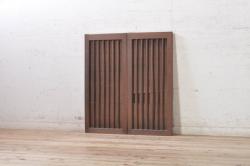 アンティーク建具　総欅(ケヤキ)材　時代の流れを感じさせる格子蔵戸1枚(引き戸、玄関戸、格子戸)(R-080229)