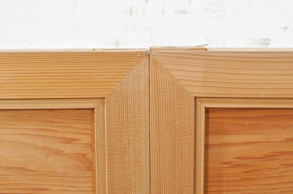 ビンテージ建具　躍動感あふれる鶴と松が目を惹く彫刻欄間2枚セット(明かり取り、明り取り、ヴィンテージ)(R-073598)