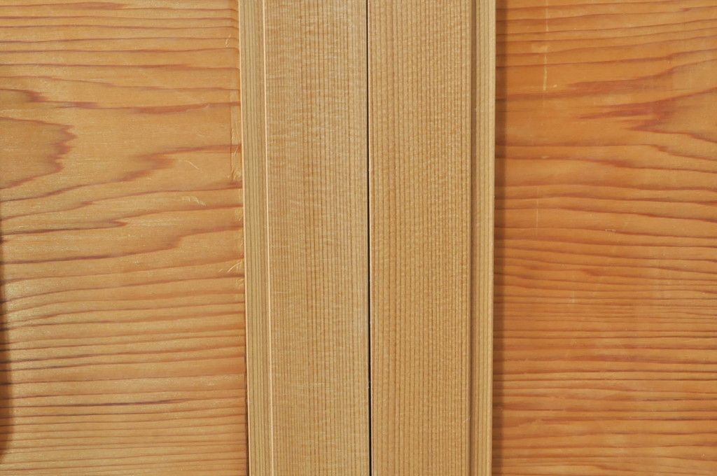 ビンテージ建具　躍動感あふれる鶴と松が目を惹く彫刻欄間2枚セット(明かり取り、明り取り、ヴィンテージ)(R-073598)
