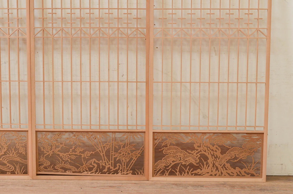 ビンテージ建具　珍しい透かし彫り入り　繊細な松竹梅デザインの意匠が素晴らしい書院戸4枚セット(引き戸、ガラス戸、窓、ヴィンテージ)(R-073948)