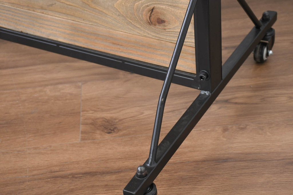 中古　UP TOWN FURNITURE(アップ タウン ファニチャー)　WORC(ウォルク)　インダストリアル　ガラス入り　ヴィンテージ感溢れるキャスター付きパーテーション2台セット(衝立て、ついたて、衝い立て、仕切り、間仕切り、店舗什器)(定価2台で約174000円)(R-082307)