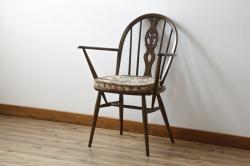 イギリスビンテージ　ERCOL(アーコール)　クッション付きシスルバックチェア(椅子、ダイニングチェア、アームチェア、ウィンザーチェア、板座チェア、イス、1人掛け、ヴィンテージ、ウインザーチェア)(R-059507)