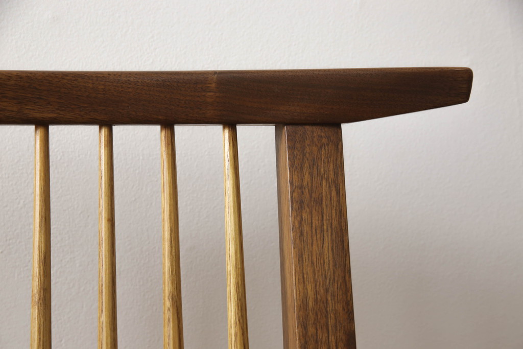 中古　ジョージナカシマ　桜製作所　コノイドチェア(CONOID CHAIR)　CN101　スタイリッシュな佇まいのサイドチェア(ジョージ・ナカシマ、板座チェア、ダイニングチェア、椅子、イス)(R-068142)