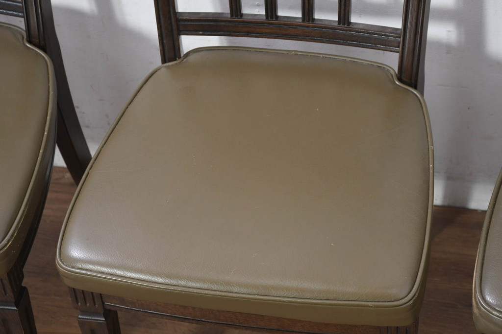 中古　カリモク家具(karimoku)　domani(ドマーニ)　QUEENS LIFE(クイーンズライフ)　洗練されたデザインが魅力のダイニングチェア4脚セット(椅子、イス、バラ売り可能)(定価4脚で約37万円)(R-082309)