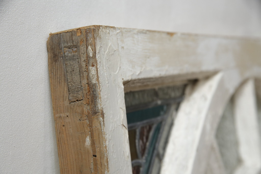 アンティーク建具　希少!!　フランス製　アーチ型のステンドグラス入り明かり取り1枚(明り取り、ステンドガラス、ガラス欄間、窓、仏国)(R-078877)