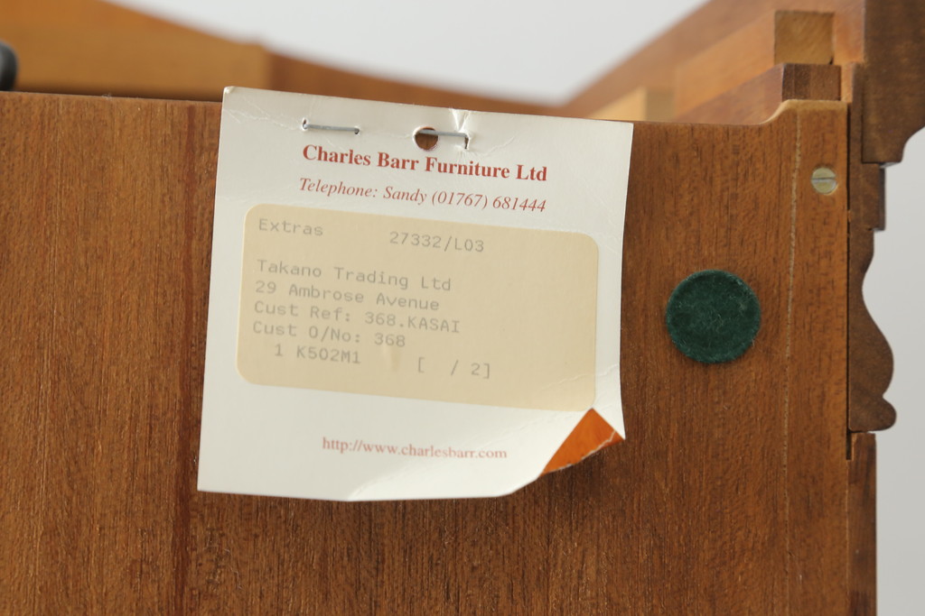 中古　美品　イギリス高級家具　Charles Barr(チャールズ バー)　マホガニー　気品ある佇まいが美しい最高級ガラスキャビネット(定価約180万円)(キュリオケース、ガラスケース、食器棚、飾り棚、戸棚)(R-059194)