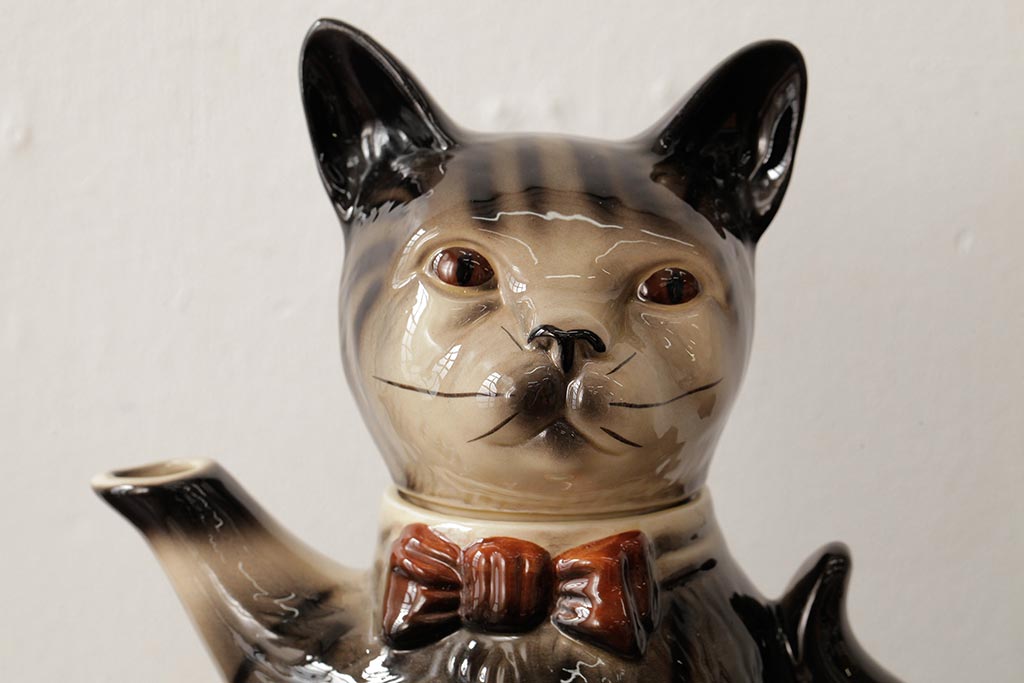 ヴィンテージ雑貨　イギリスビンテージ　Tony wood(トニーウッド)　キジトラ　猫型のティーポット(ネコ型ポット、茶器)(R-037804)