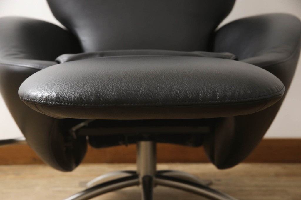 中古 短期使用のため極美品!! Cassina(カッシーナ) K10 DODO 中古 短期使用のため極美品!! Cassina(カッシーナ) K10 DODO
