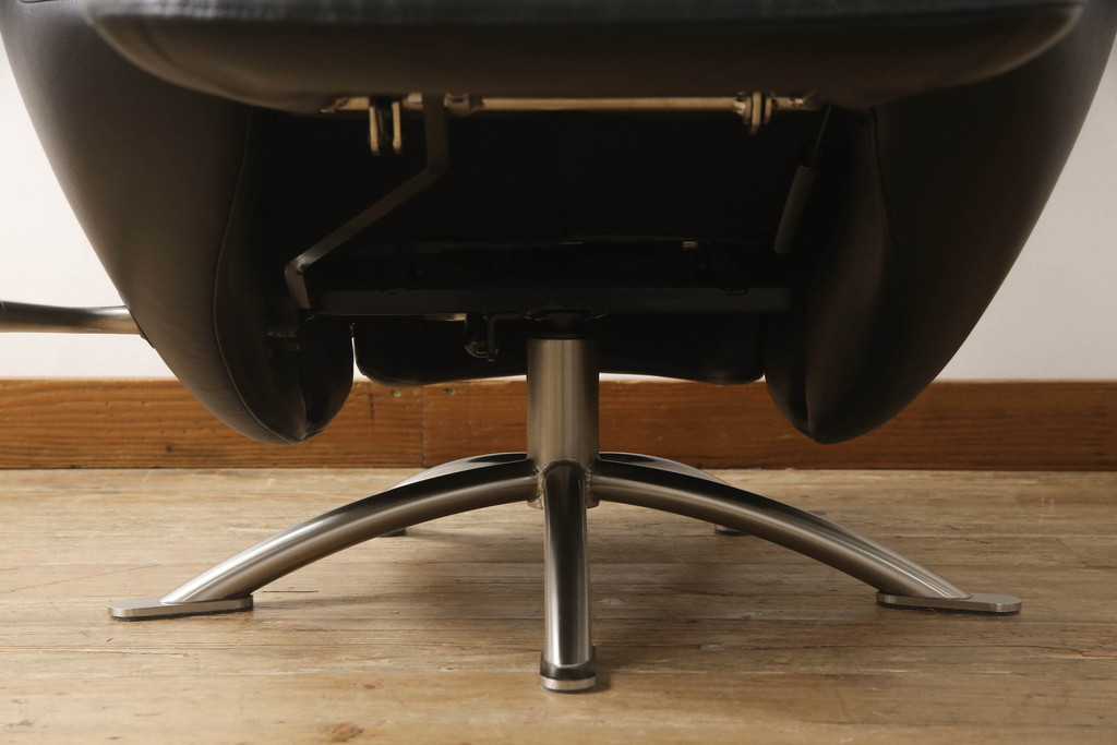 中古 短期使用のため極美品!! Cassina(カッシーナ) K10 DODO 中古 短期使用のため極美品!! Cassina(カッシーナ) K10 DODO