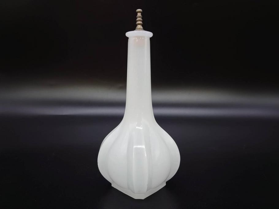 昭和レトロ　乳白　空間に温かみと安らぎを与えてくれるガラス瓶2点セット(ワインボトル、硝子、ビン、花瓶、花入、花生、花器)(R-082799)