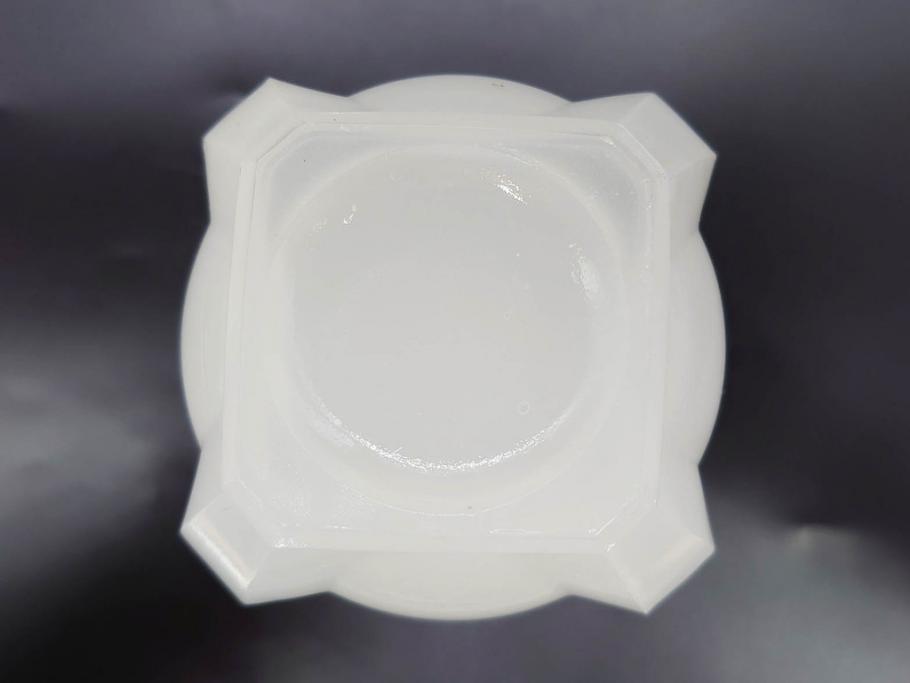 昭和レトロ　乳白　空間に温かみと安らぎを与えてくれるガラス瓶2点セット(ワインボトル、硝子、ビン、花瓶、花入、花生、花器)(R-082799)