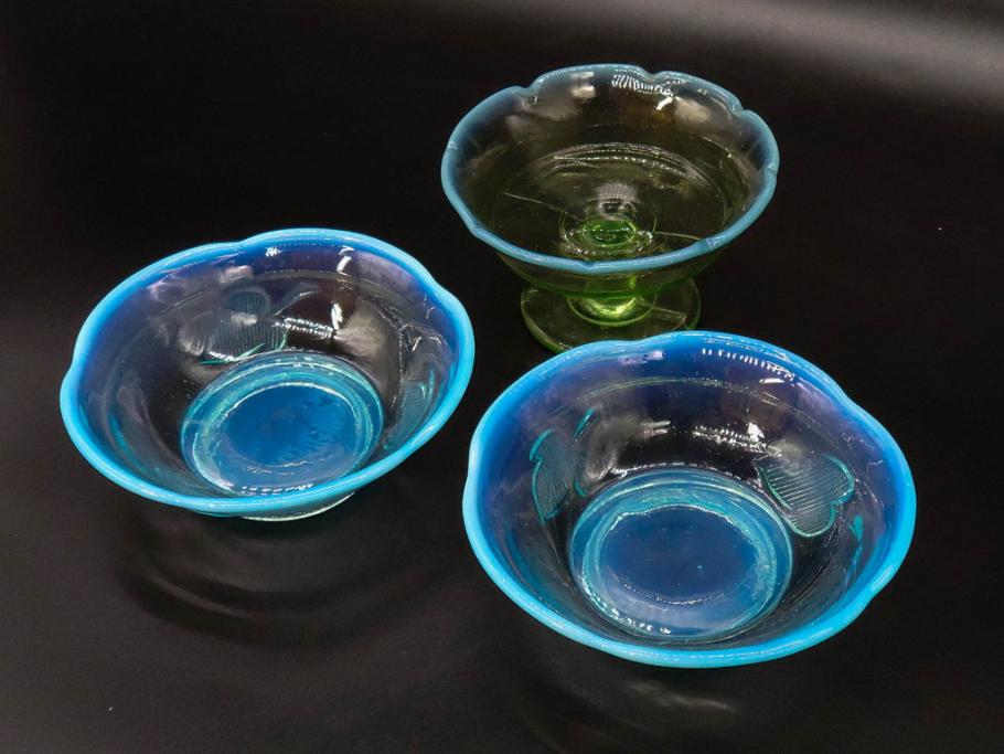 大正～昭和初期　当時物　プレスガラス　青縁　輪花　アイスクリームコップ　涼しげな佇まいの氷コップ3点セット(水色、グラス、硝子、和ガラス)(R-082803)