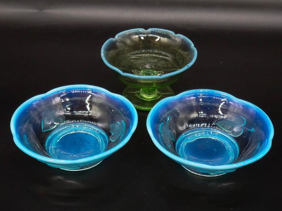 大正～昭和初期　当時物　プレスガラス　青縁　輪花　アイスクリームコップ　涼しげな佇まいの氷コップ3点セット(水色、グラス、硝子、和ガラス)(R-082803)