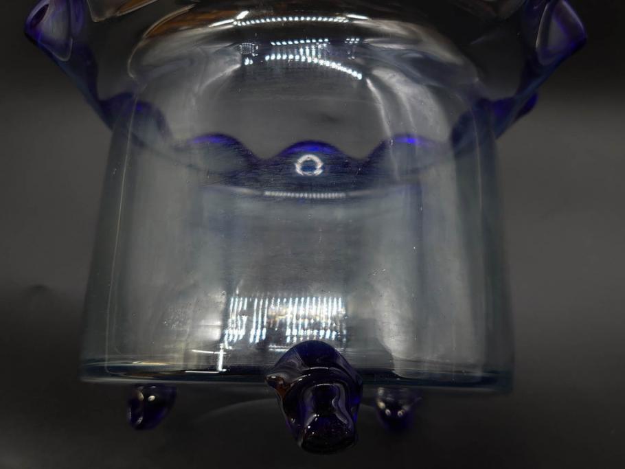 大正～昭和初期　当時物　フリル　青縁　吹きガラス　縁のデザインが可愛らしい金魚鉢(硝子、和ガラス、脚付き)(R-082804)