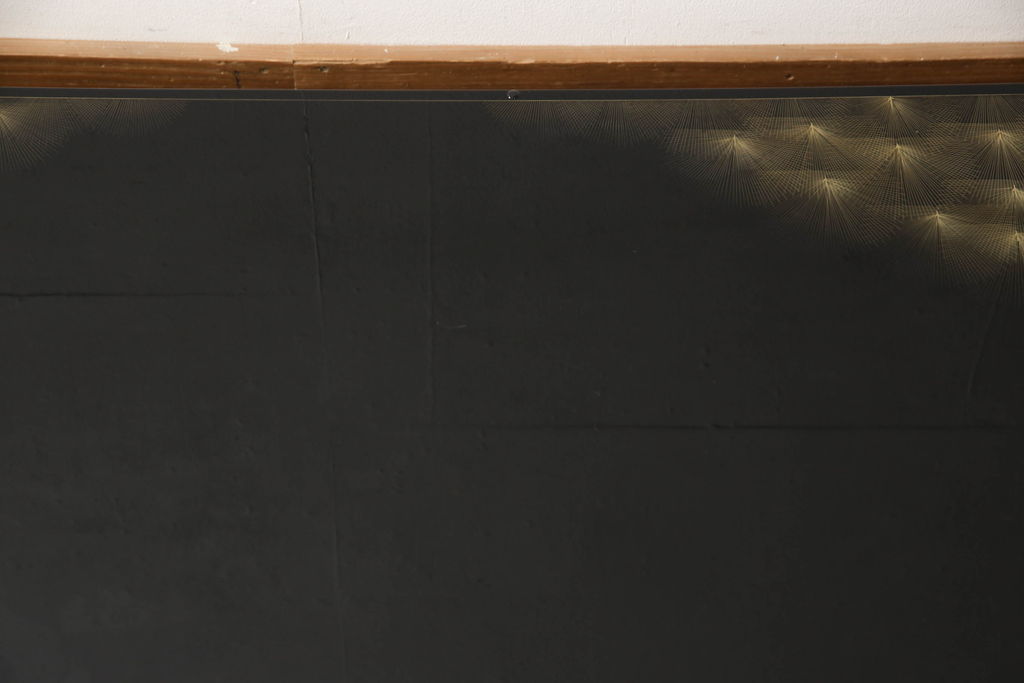 中古　輪島塗り　沈金師　福光満穂作　ガラス天板付き　繊細な図柄が美しい座卓(定価約135万円)(ローテーブル、センターテーブル)(R-053770)