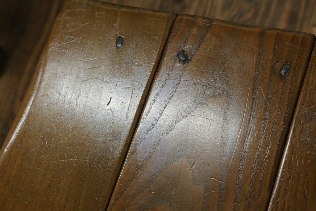 中古　IDC大塚家具　オランダ高級輸入家具　オーク材　木の温もり溢れる色合いが魅力のダイニングチェア4脚セット(椅子、イス、板座チェア)(定価4脚で約30万円)(R-066657)