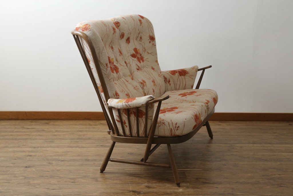 イギリスビンテージ　超美品　ERCOL(アーコール)　エバーグリーン　曲げ木のフレームが目を惹くハイバック2人掛けソファ(アームソファ、ラブソファ、二人掛け、ヴィンテージ、英国、北欧)(R-061602)