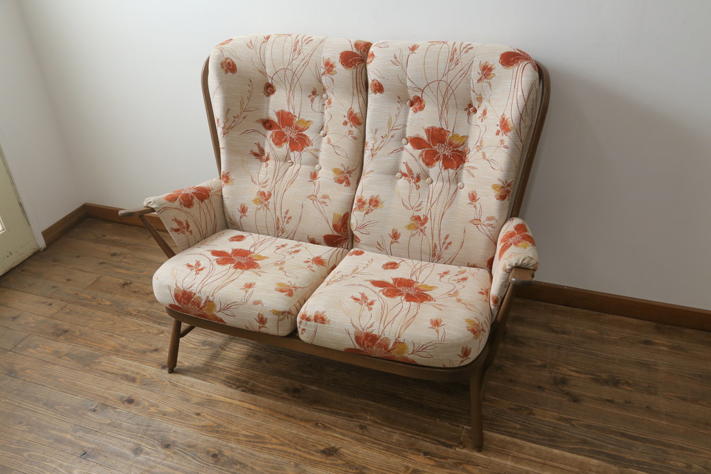 イギリスビンテージ　超美品　ERCOL(アーコール)　エバーグリーン　曲げ木のフレームが目を惹くハイバック2人掛けソファ(アームソファ、ラブソファ、二人掛け、ヴィンテージ、英国、北欧)(R-061602)