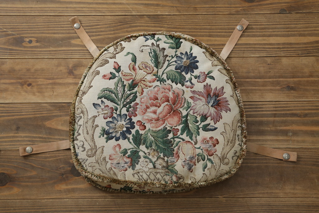 イギリスビンテージ　ERCOL(アーコール)　クッション付き　上品な佇まいのシスルバックチェア2脚セット(ダイニングチェア、椅子、イス、板座チェア、ウィンザーチェア、ウインザーチェア、ヴィンテージ、英国、バラ売り可能)(R-065626)